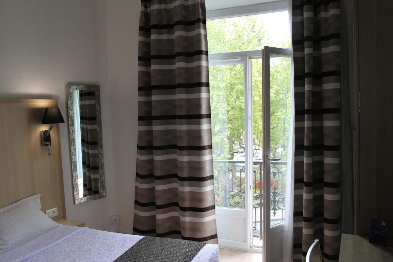 Hotel Univers Carpentras Dış mekan fotoğraf