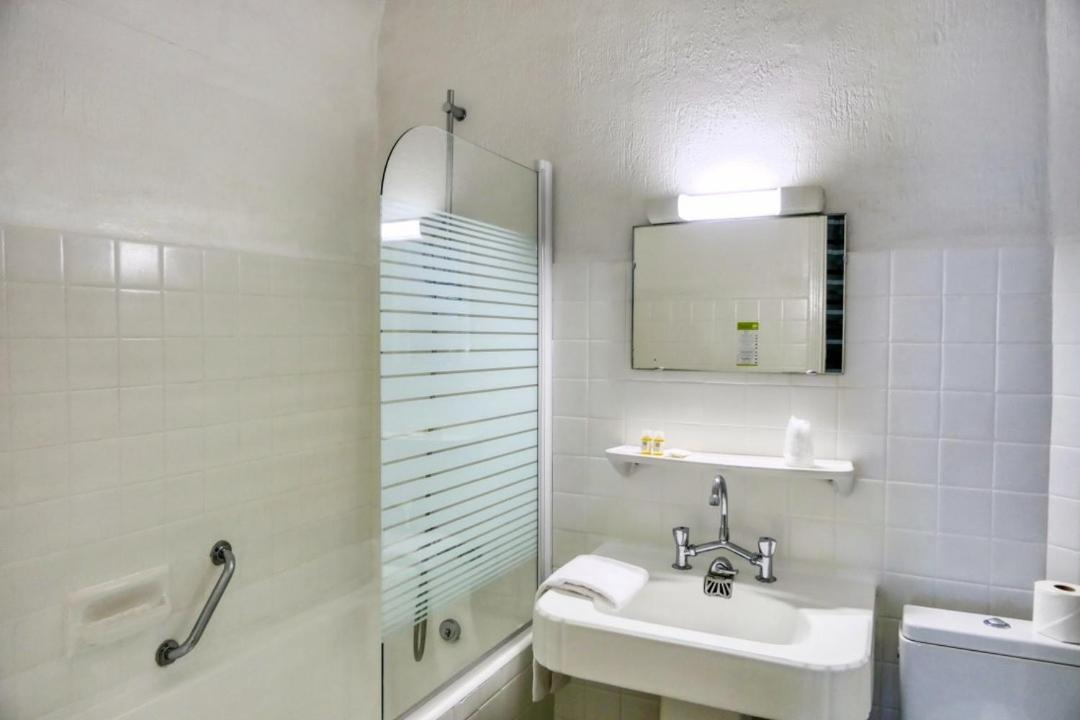 Hotel Univers Carpentras Dış mekan fotoğraf