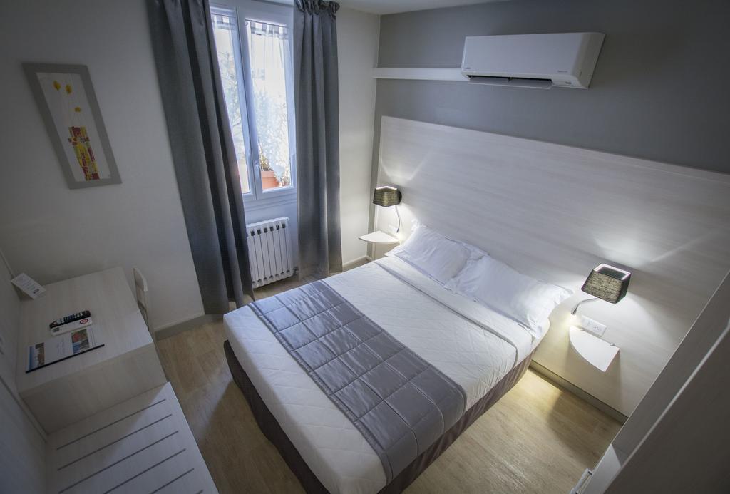 Hotel Univers Carpentras Dış mekan fotoğraf